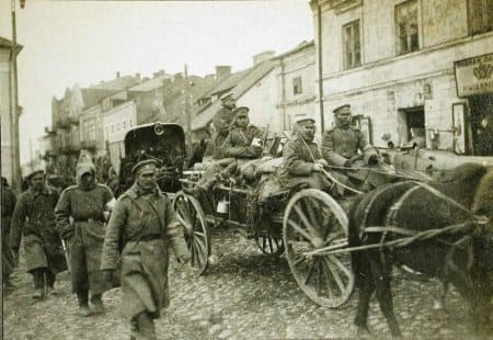 Первая мировая война (1917) - Февральская революция и вопрос о войне