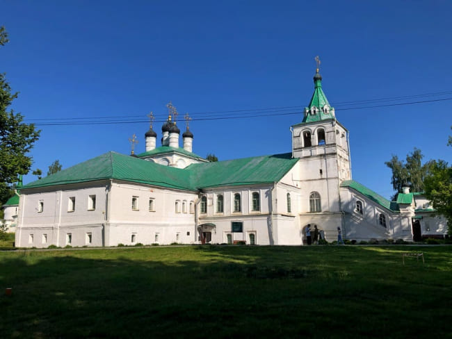 Успенская церковь в Александровской слободе
