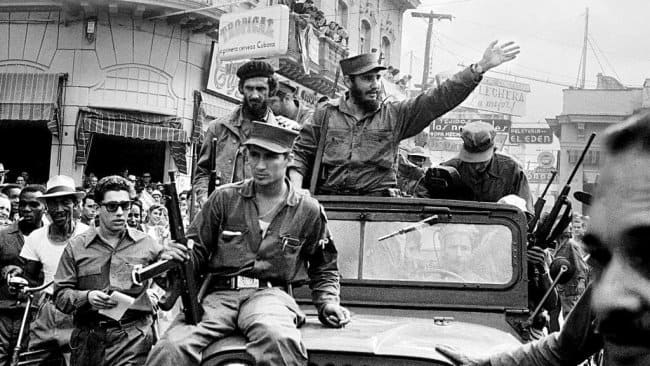 Революционные силы во главе с Фиделем Кастро установили контроль над Гаваной (1959)