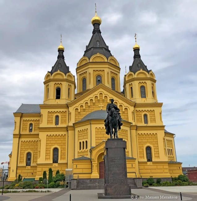Памятник Александру Невскому в Нижнем Новгороде