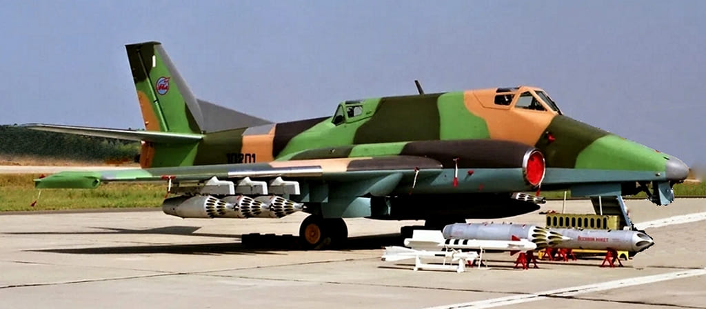 Ил-102