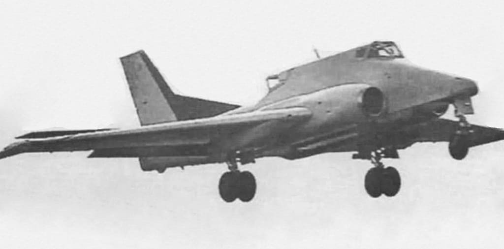 Ил-102